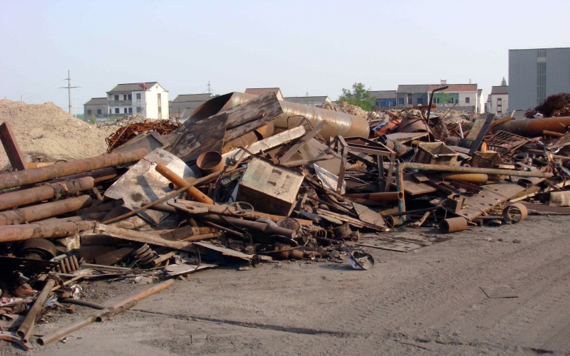 1991年，投身廢鋼貿(mào)易，開(kāi)啟輝煌旅程