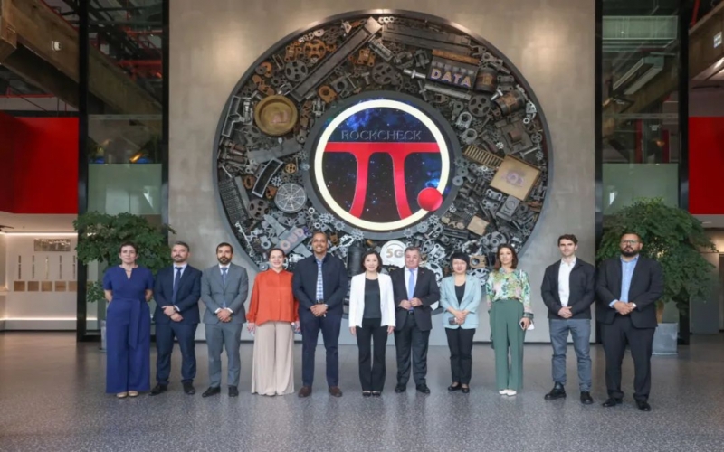 智利、哥倫比亞、尼加拉瓜、洪都拉斯駐華使館外交官一行到榮程集團參觀交流