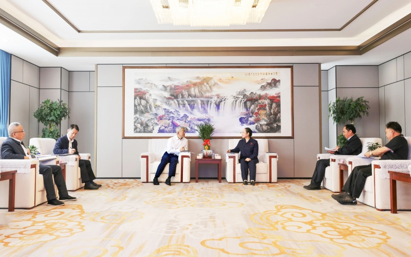 國網(wǎng)天津市電力公司董事長、黨委書記郭銘群深入榮程集團(tuán)走訪調(diào)研