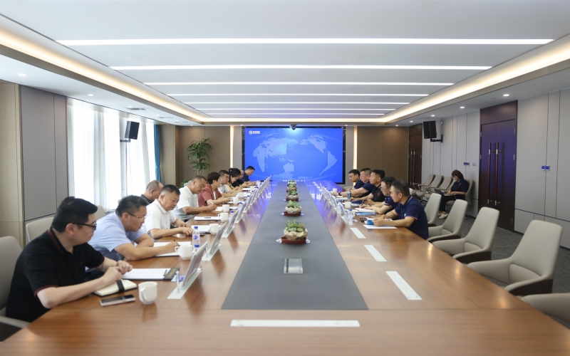 內(nèi)蒙古自治區(qū)錫林郭勒盟正藍旗委副書記、旗長劉曉敏到訪榮程集團