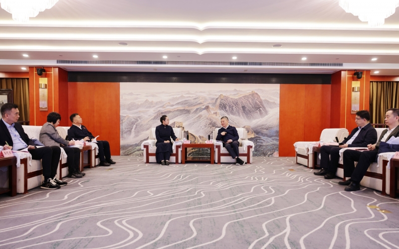 榮程集團(tuán)董事會主席張榮華一行赴上海市寶山區(qū)考察交流